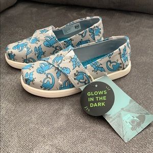 Toms Alpargata Velcrow Sneakers - Boys size 10